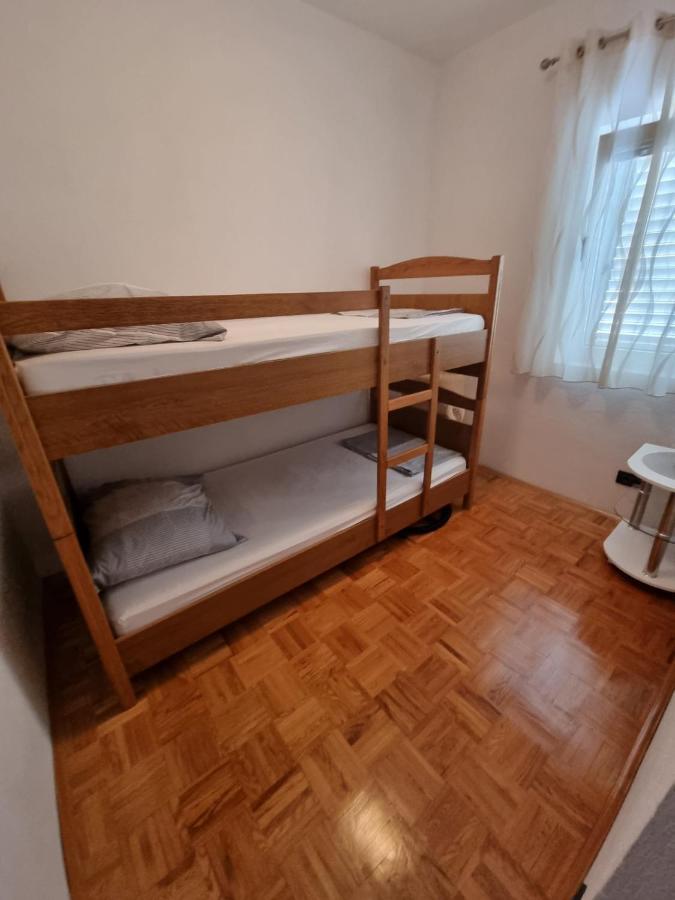 Apartment Matej Трогир Екстериор снимка