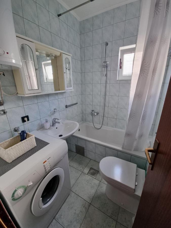 Apartment Matej Трогир Екстериор снимка